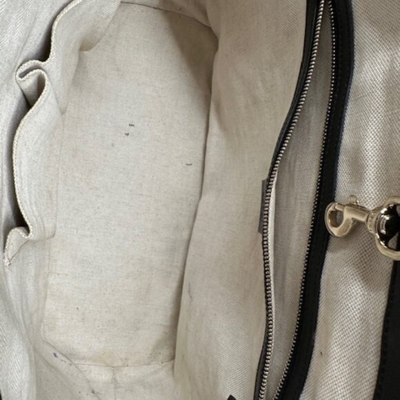 Share Show With @blockhart925 on 10-25 at 3:00 Ca Time GUCCI Bags GIVEEYY - Picture 5 of 13